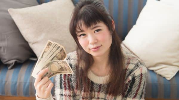 パパ活の食事デートの相場は「10,000円～30,000円」